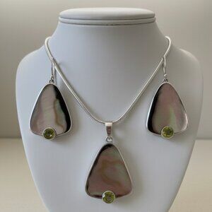Black Lip Oyster & Peridot 925 Sterling Necklace & Pierced Earrings Marta Howell